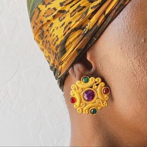 Vtg 80s Royal Highness Earrings